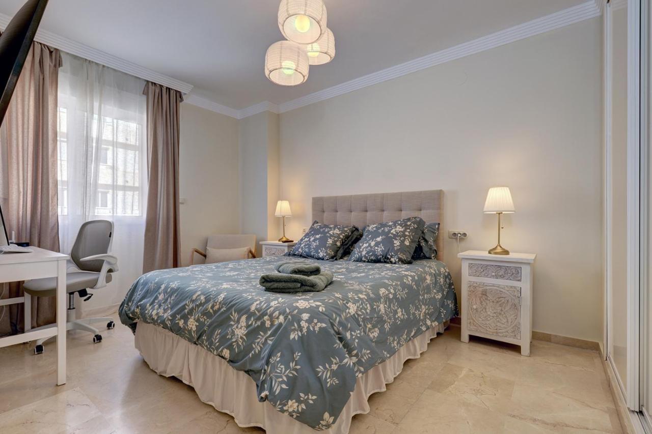 Apartamento Lujo En Banana Primera Línea De Playa Marbella